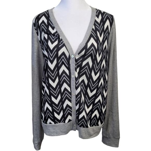 Tresics Chevron Knit Cardigan Large Gray Black White V-Neck Button Front Stretch - Picture 1 of 9